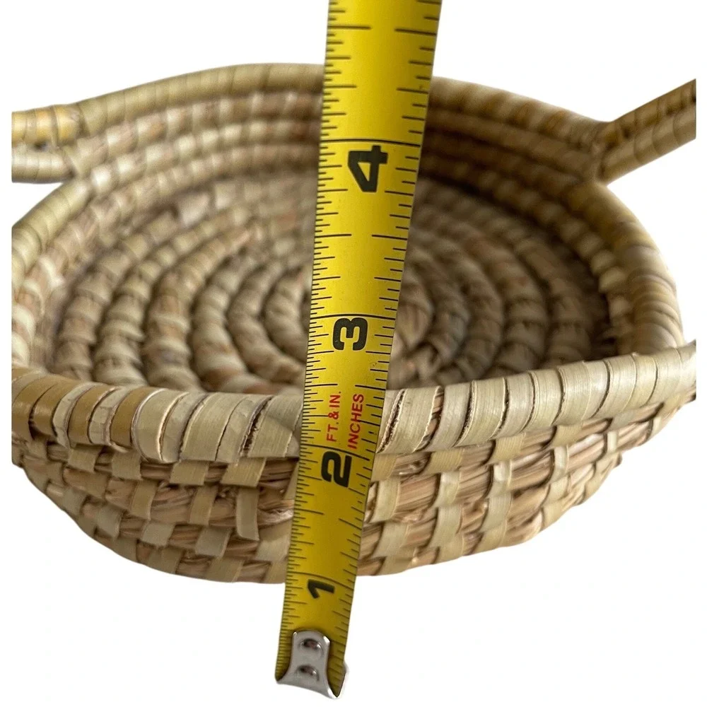 Vintage  Hand-Woven Gullah Geechee Lowcountry Sweetgrass Basket with Handles  7